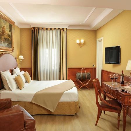 Hotel Homs Рим Екстер'єр фото