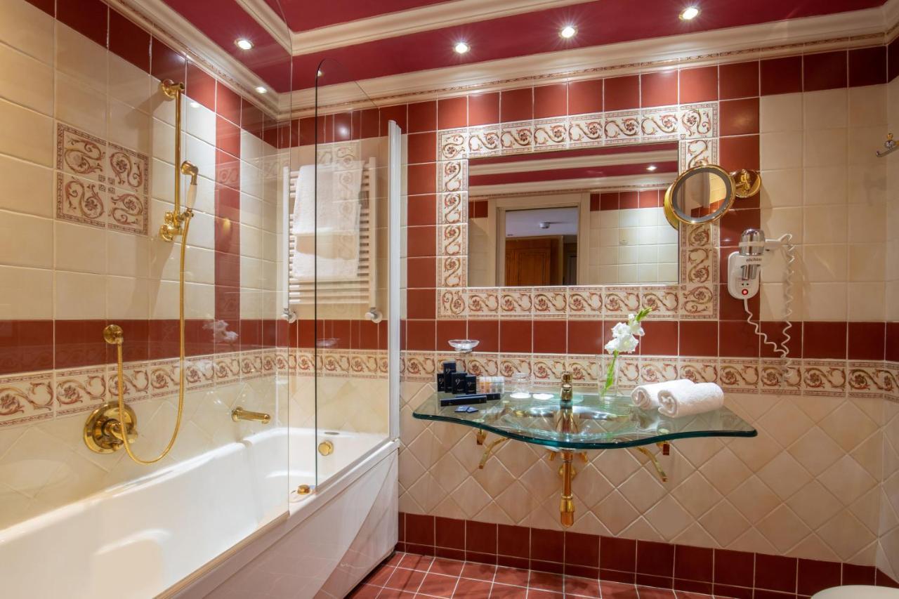 Hotel Homs Рим Екстер'єр фото